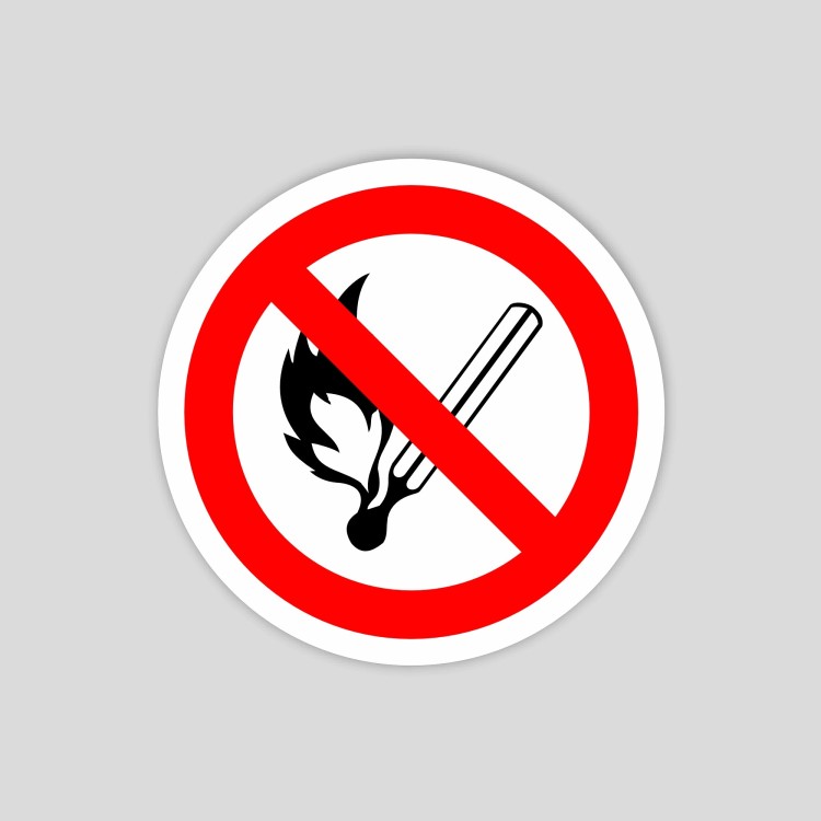 Sticker forbidding to light fire (pictogram)