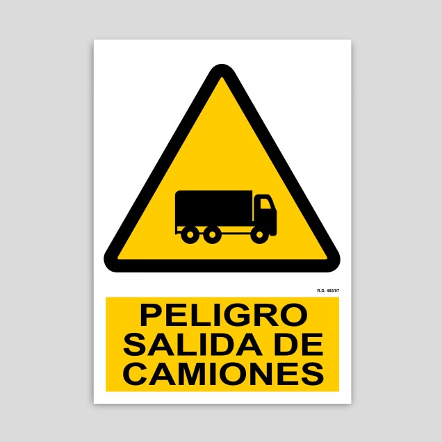 Cartel de peligro, salida de camiones