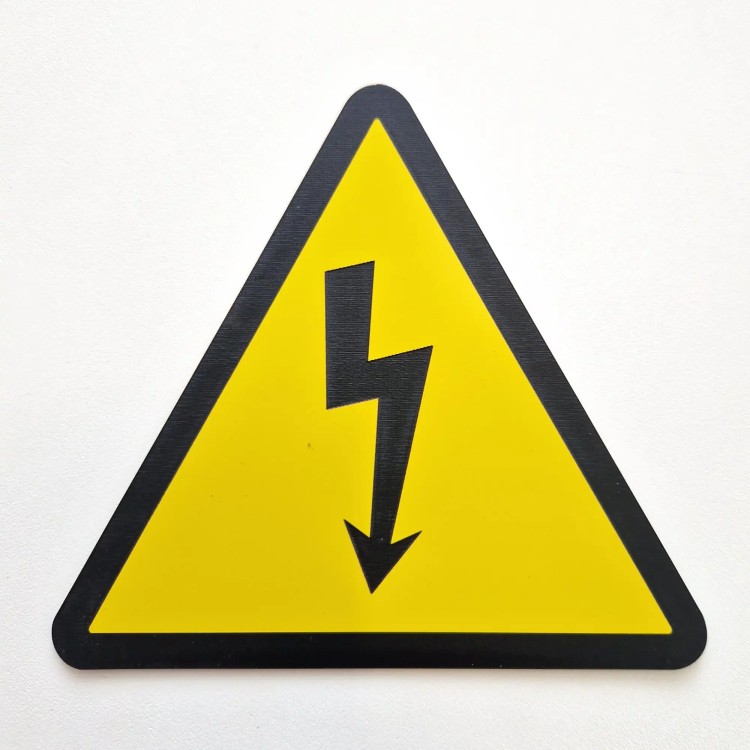 Electrical hazard in PMMA acrylic