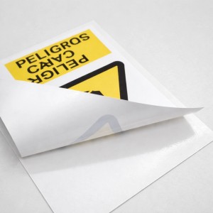 Vinilo adhesivo monomérico